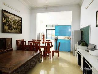 Lĩnh nam 108m2 3 tầng, ngõ thông, ô tô vào nhà 2 mặt thoáng sân ô tô riêng, giá 29 tỷ