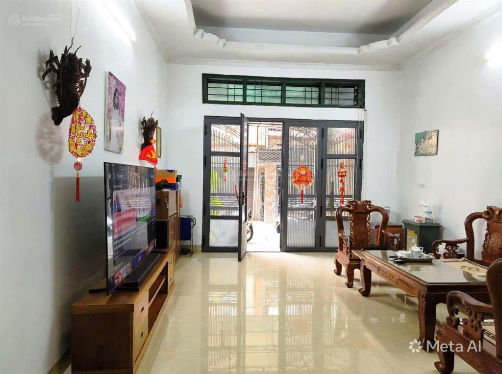 Lĩnh nam 108m2 3 tầng, ngõ thông, ô tô vào nhà 2 mặt thoáng sân ô tô riêng, giá 29 tỷ