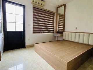 Ngõ 89 lạc long quân, 42m2, 7 tầng, ô tô vf3 vào nhà, tầng 1 phòng penhouse, sân chill bbq 18,5 tỷ