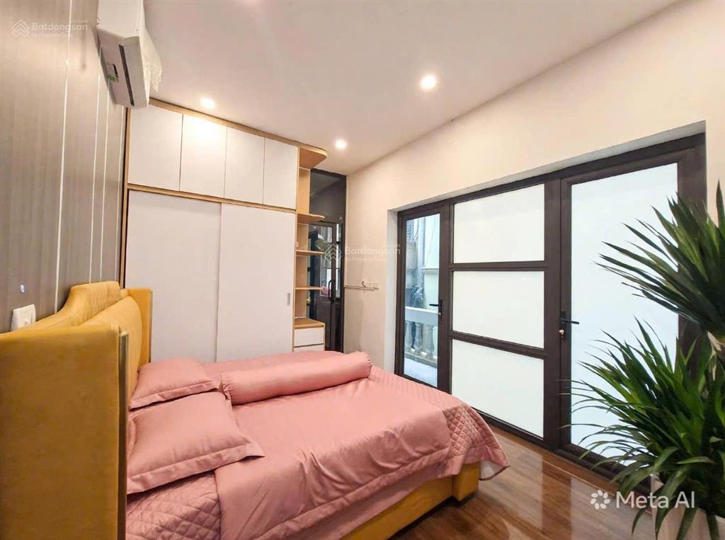 Bán nhà ngõ 69 thụy khuê 34m2, 4 tầng, mặt tiền 8m, gần hồ tây, giá 9 tỷ