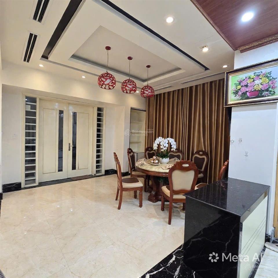 Bán biệt thự kđt tây nam hồ linh đàm 200m2 4 tầng mt 10m đối diện vườn hoa giá 63 tỷ
