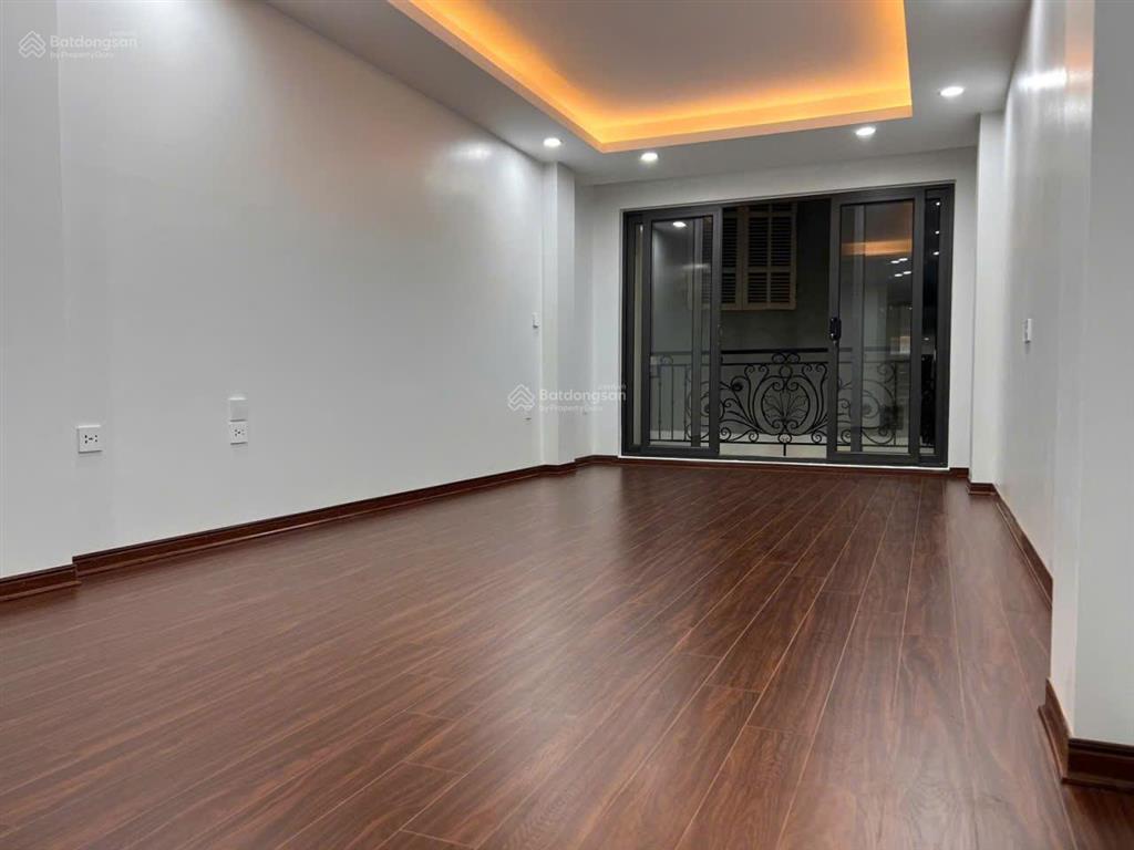 Nhà mới giải phóng 101m2 7 tầng ô tô tránh có dòng tiền 39,5 tỷ
