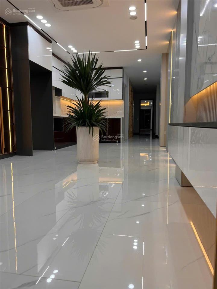 Nhà mới giải phóng 101m2 7 tầng ô tô tránh có dòng tiền 39,5 tỷ
