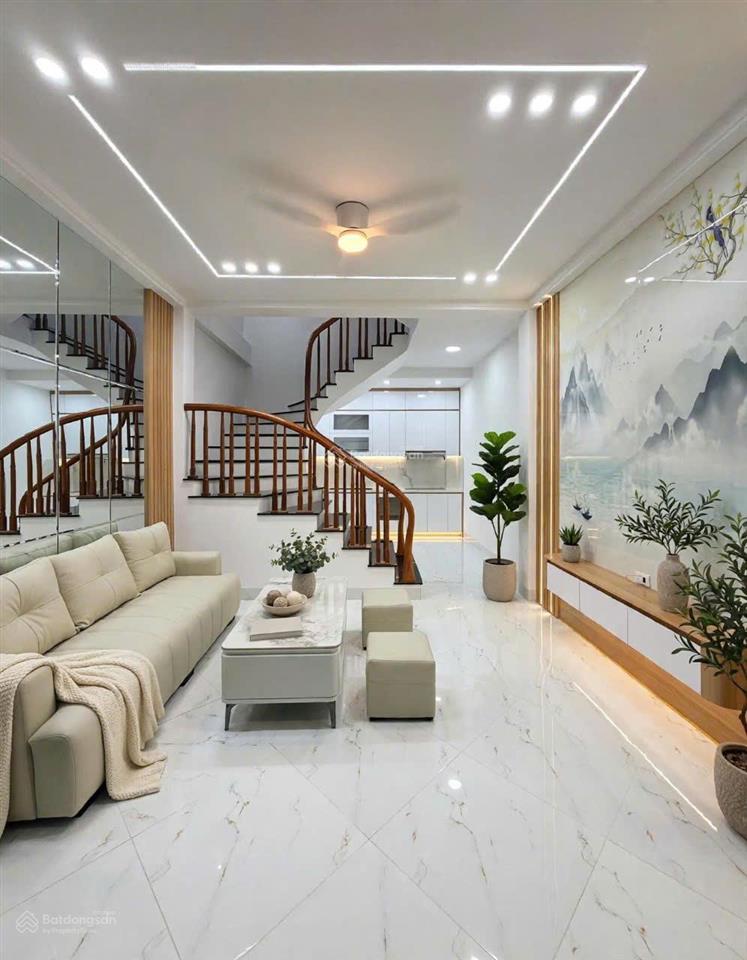 Bán nhà ngõ 545 vũ tông phan, thanh xuân 32m 5 tầng mt 3,8m full nội thất giá 8,3 tỷ