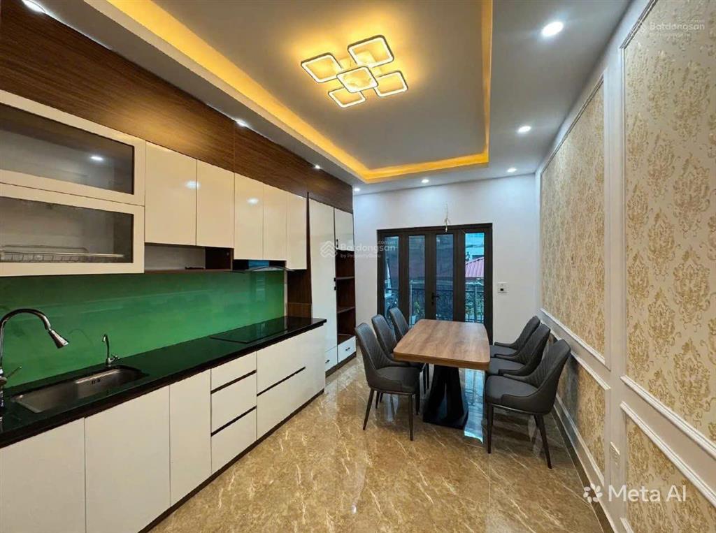 Bán nhà ngõ 175 lạc long quân  31m  6 tầng thang máy  ô tô 7 chỗ qua  ngõ thông kinh giá 13 tỷ