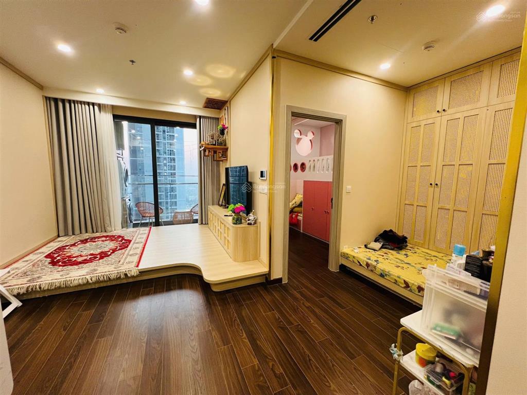 Chính chủ cần bán căn hộ masteri west heights tây mỗ nam từ liêm 47m 1n+ view hồ