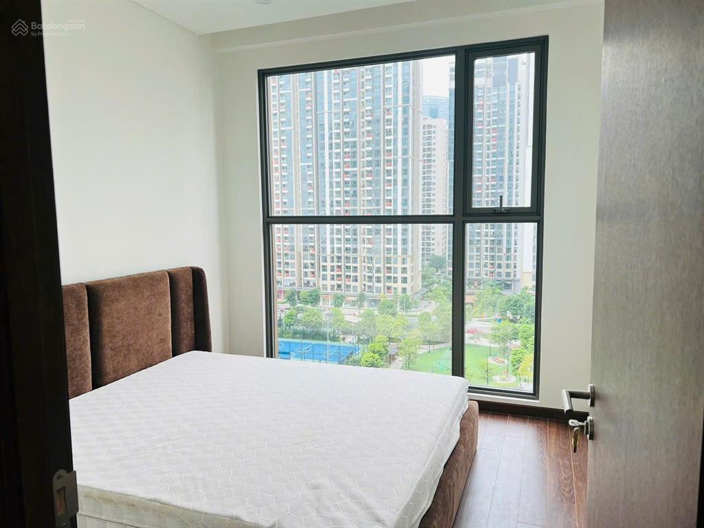 Chính chủ cần bán căn hộ masteri waterfront ocean park gia lâm 1 ngủ+ 43m thoáng mát