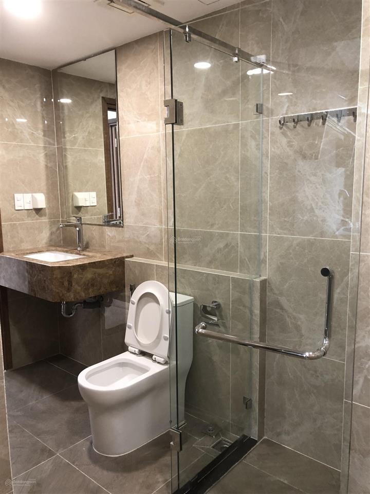 Bán cc 2pn 2wc giá tốt tại 251 hoàng văn thụ, park legend, 65m2