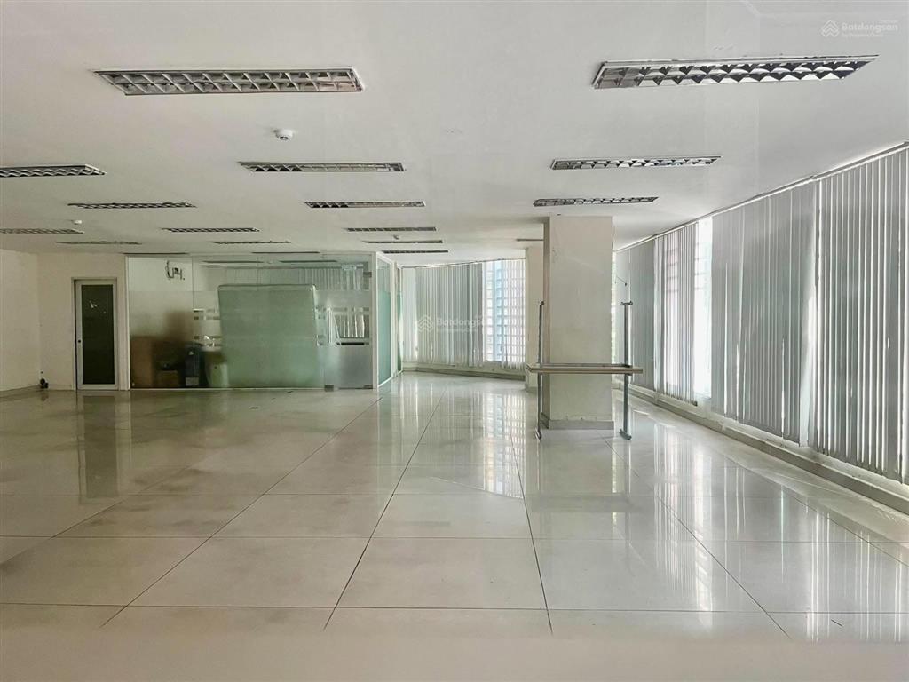 Cho thuê văn phòng tại hoàng việt, 68 triệu, 172m2, giá siêu hời chỉ với