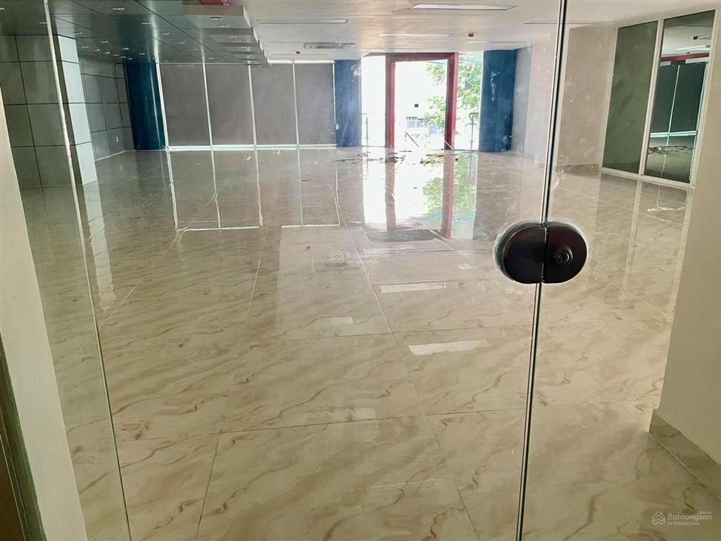 Cho thuê văn phòng tại hoàng việt, 68 triệu, 172m2, giá siêu hời chỉ với