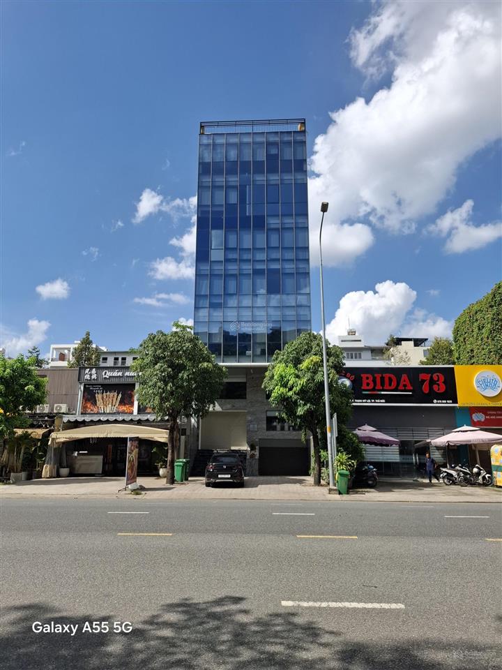 Cho thuê tòa nhà trương văn bang (q. 2 cũ) dt 8x20m, 1 hầm, 1 trệt, 6 lầu giá 210 triệu