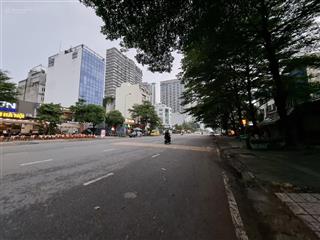 Cho thuê tòa nhà trương văn bang (q. 2 cũ) dt 8x20m, 1 hầm, 1 trệt, 6 lầu giá 210 triệu