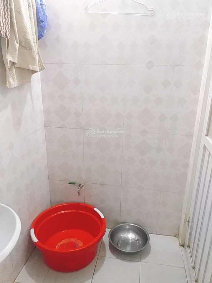 Cho thuê phòng dạng nhà riêng 2 tầng an toàn pccc ngõ 221 hoàng mai, 3,3 triệu/th