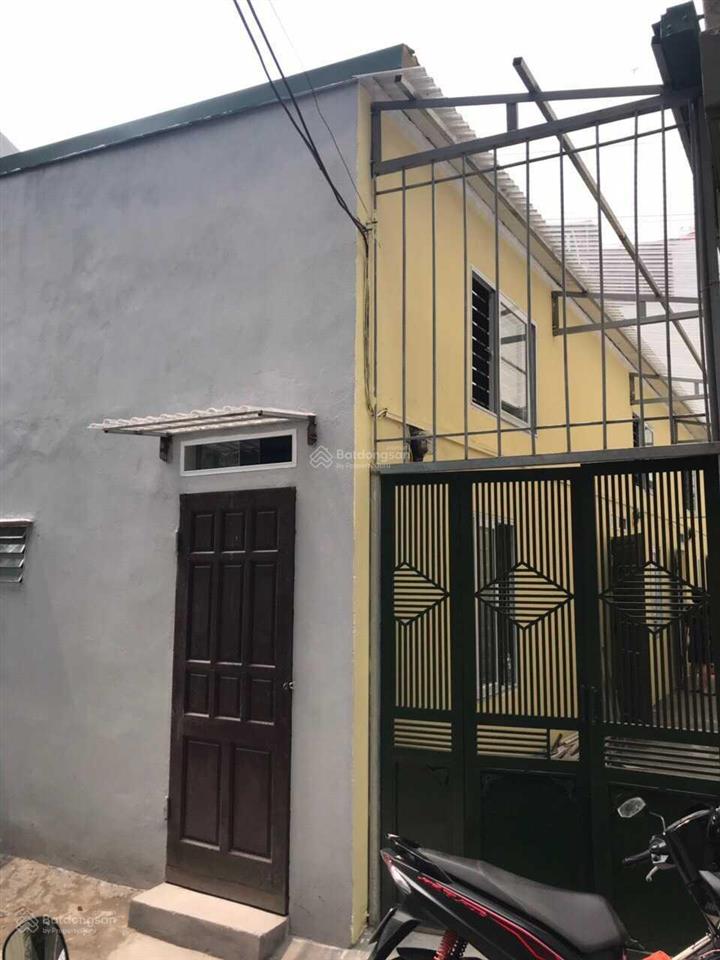 Cho thuê phòng dạng nhà riêng 2 tầng an toàn pccc ngõ 221 hoàng mai, 3,3 triệu/th