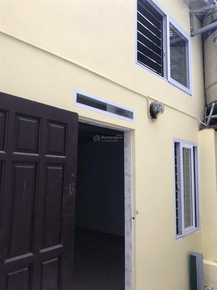 Cho thuê phòng dạng nhà riêng 2 tầng an toàn pccc ngõ 221 hoàng mai, 3,3 triệu/th