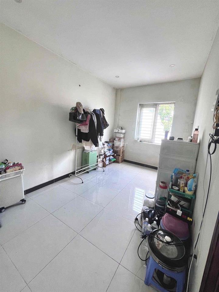 cho thuê phòng trọ bến Bình Đông 16m2 2tr8