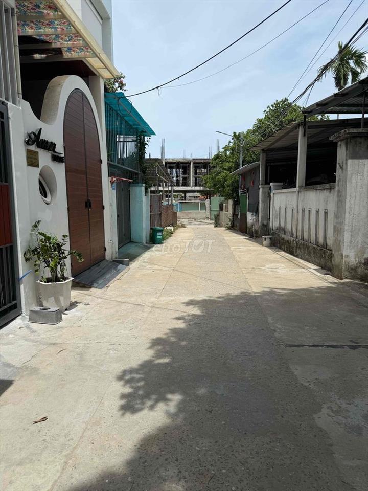 Nhà 3 tầng kiệt thông ô tô 5m