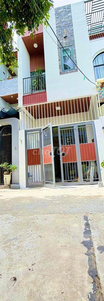 Nhà 3 tầng kiệt thông ô tô 5m