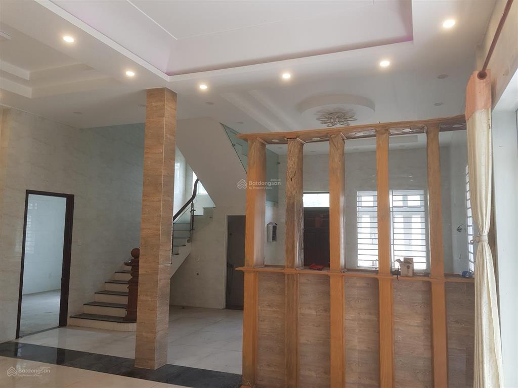 Chính chủ cần nhượng gấp biệt thự và nhà xưởng mặt tiền đường nguyễn xiển, q9, diện tích 1698m2