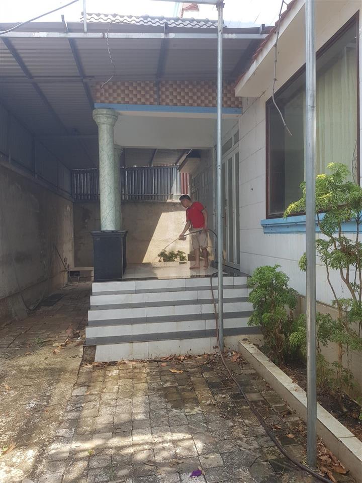 Chính chủ cần nhượng gấp biệt thự và nhà xưởng mặt tiền đường nguyễn xiển, q9, diện tích 1698m2