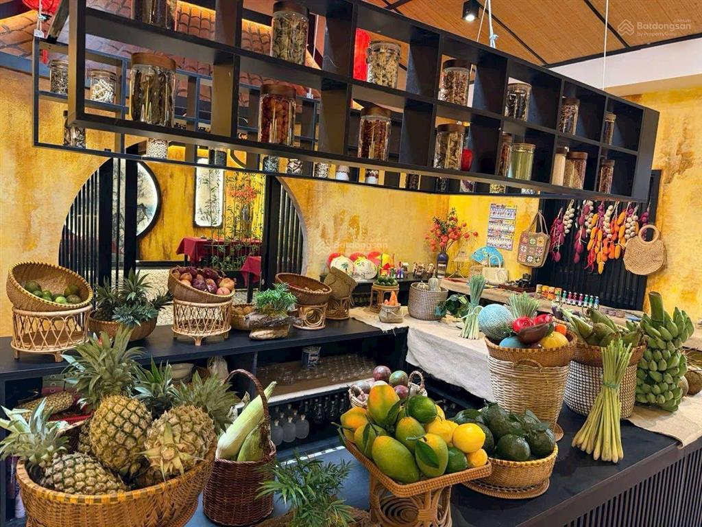 Siêu phẩm mbkd trung tâm hải châu (có sẵn vật dụng kd nhà hàng) giá tham khảo tốt trong khu vực