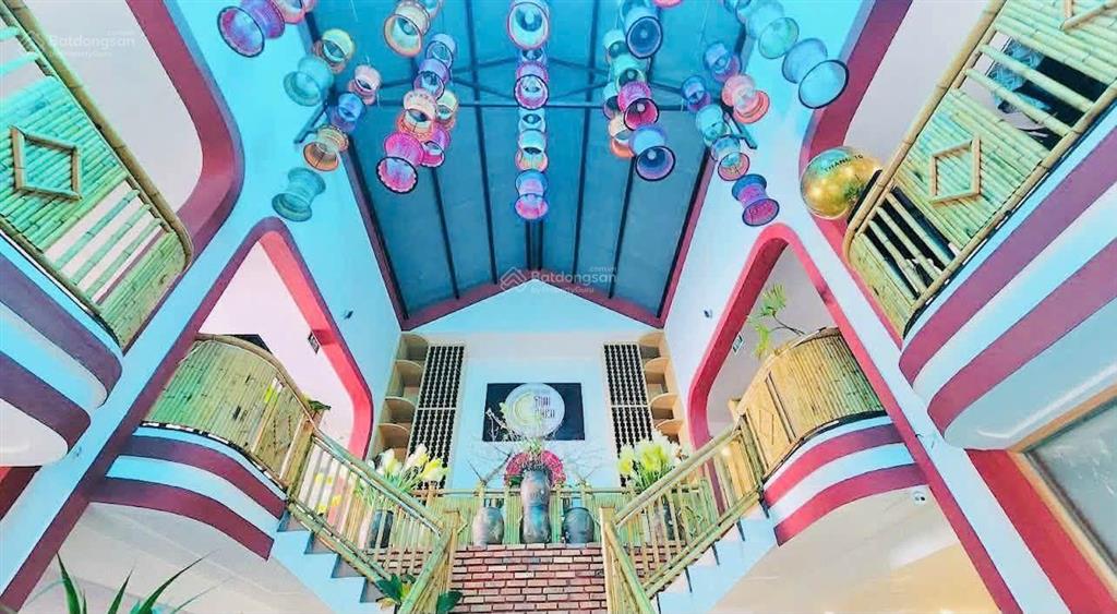 Cho thuê nhà hàng mặt tiền hồ nghinh (490m2  ngang 20m)