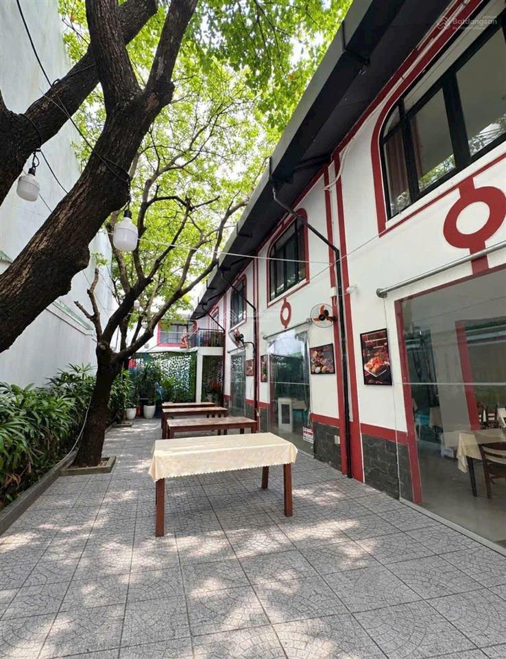 Cho thuê nhà hàng mặt tiền hồ nghinh (490m2  ngang 20m)