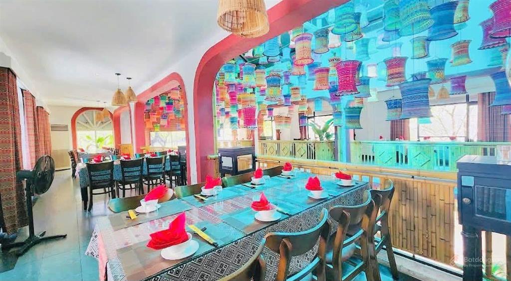 Cho thuê nhà hàng mặt tiền hồ nghinh (490m2  ngang 20m)