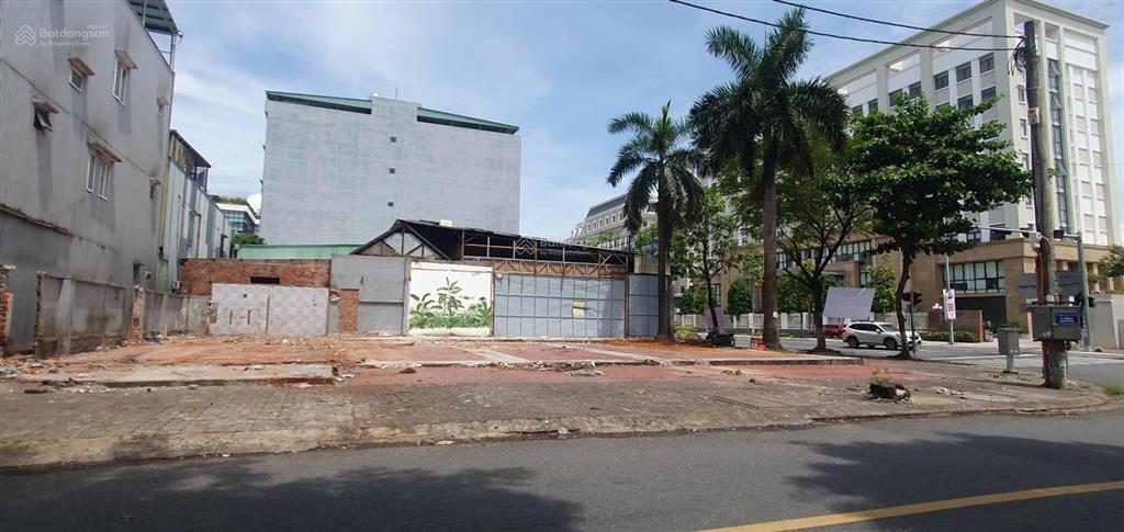 Cho thuê lô đất 2 mặt tiền đường xô viết nghệ tĩnh & nguyễn phong sắc (dtđ 473m2)