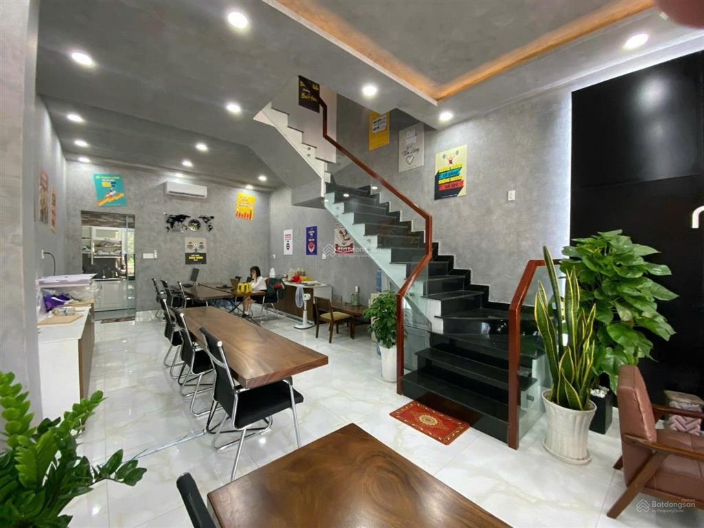 Bán căn nhà phố trục đường 30m full nội thất cao cấp dự án centana long trường tp. hcm giá 8,99 tỷ