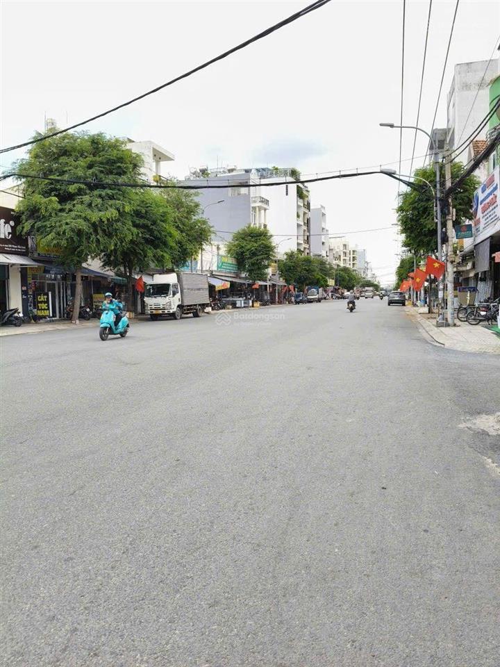 Cho thuê nhà riêng 55 triệu, 220m2 tại hoàng hoa thám, p13, quận tân bình, dt  6x32m dtcn 220m2