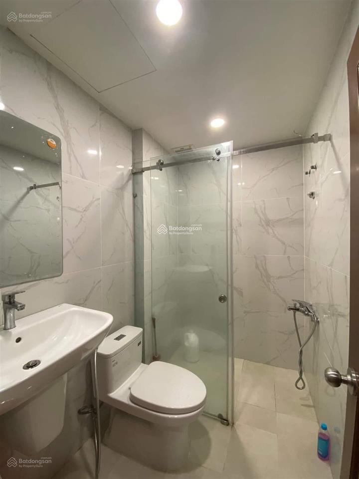 Chính chủ cho thuê căn hộ khánh hội 3 q4, giá 14tr/tháng,  mr. hùng 0909 399 ***