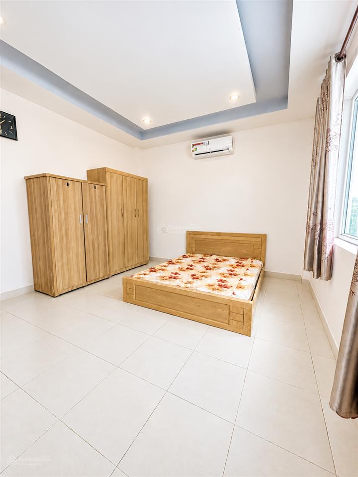 Cho thuê phòng full nội thất, ban công rộng view nhà thi đấu phú thọ, quận 10