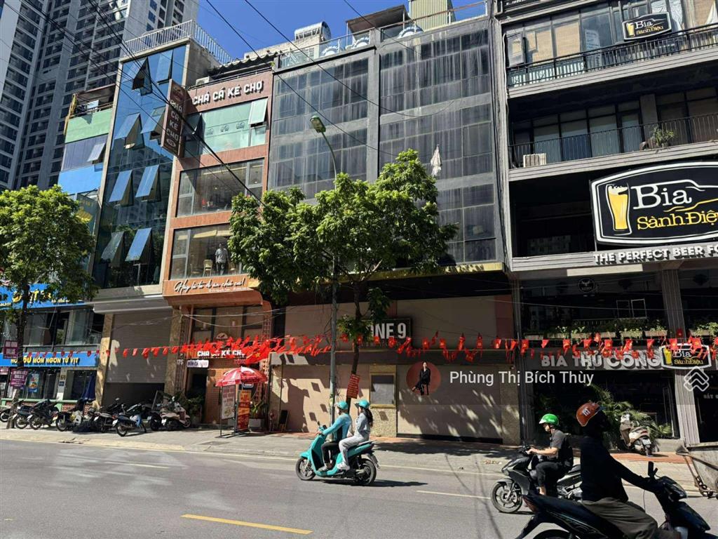 Bán gấp nhà 2 thoáng  mặt phố xã đàn ô chợ dừa 1 mặt ngõ 1 mặt phố 139m2 43 tỷ