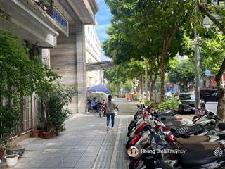 Bán toà 3 tầng văn phòng ở sướng ngõ 80 trung kính trung hoà 125m2 mt6m 48,5 tỷ