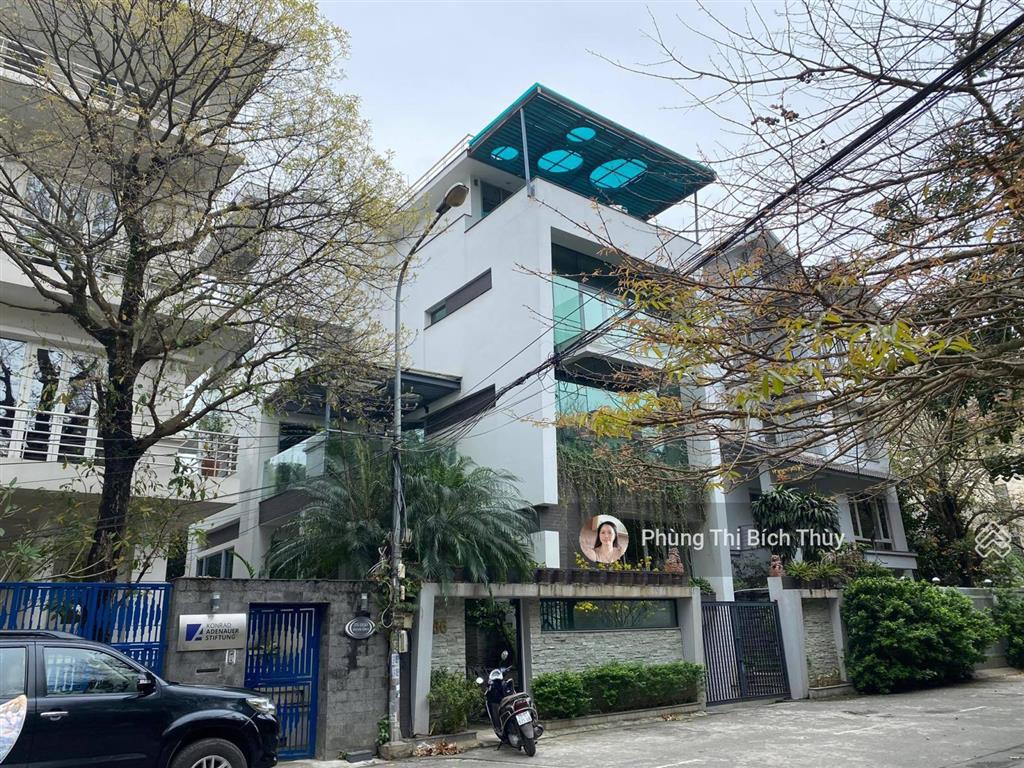 Chính chủ cần bán ngay nhà 5 tầng  mặt phố từ hoa, mặt hồ tây, giá yêu thương, 375m2 mặt tiền 12m