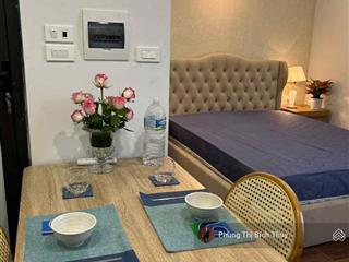 Bán toà 8 tầng  65 phòng  250m2  2 thang máy  hđ 400 tr/th phố trần quang diệu  hoàng cầu