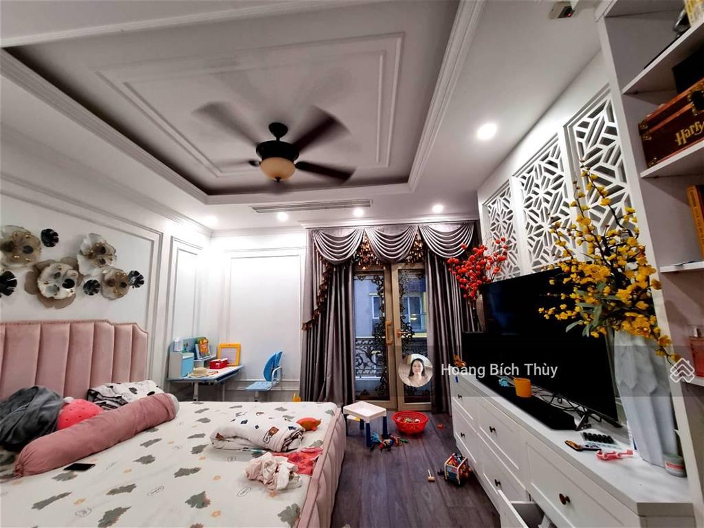 Chính chủ bán shophoues nguyễn tuân 5 tầng 1 hầm  mt 7.5m  102m2  54 tỷ  hđ thuê 70 tr/th