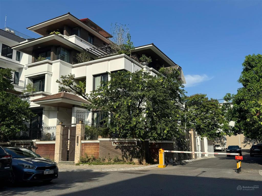 (chính chủ) bán biệt thự vườn đào đẳng cấp  căn góc cạnh lotte tây hồ  300m2  mt 16m 153 tỷ