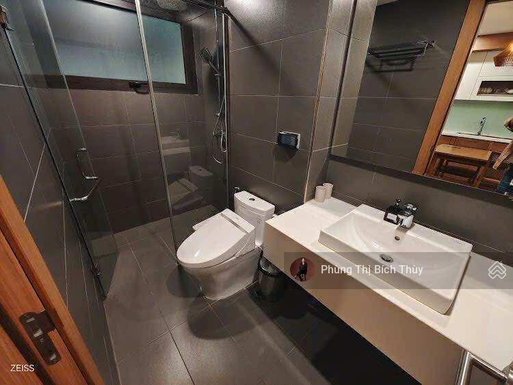 (chính chủ) cần bán toà 8 tầng 100m2 18 phòng hđ thuê 130 tr/th 32 tỷ ngõ ô tô khuất duy tiến