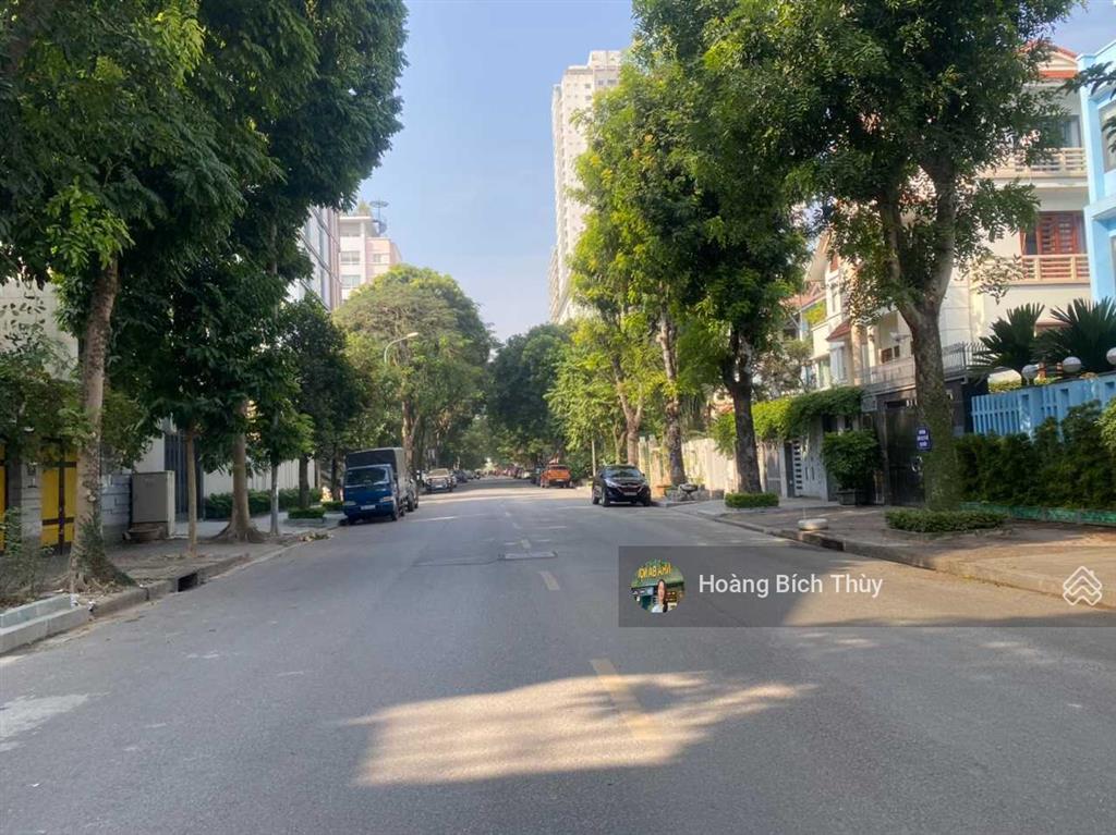 Bán biệt thự đẹp nhất bán đảo linh đàm  view hồ  view công viên  căn góc 400m2  mt 20m  70 tỷ