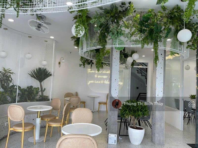 Gia chủ tái cơ cấu vốn bán tòa 9 tầng 1 tum mp nguyễn đình thi view hồ 3 thoáng 110m2 99 tỷ