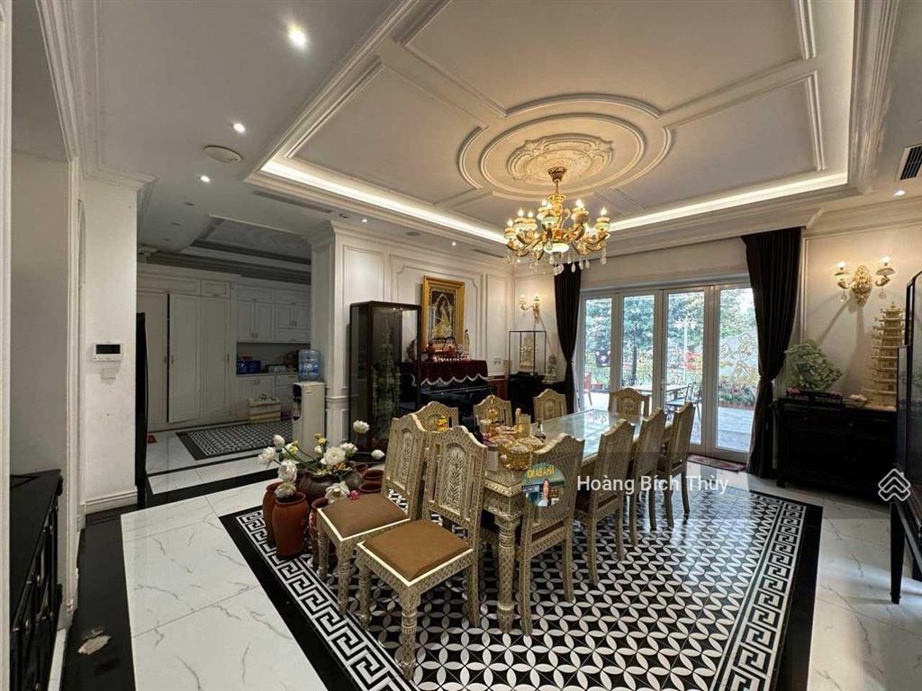 Tôi mg thổ địa chuyên biệt thự  hàng chính chủ căn tt3, bt1, bt2, bt5 bán đảo linh đàm  min 52 tỷ