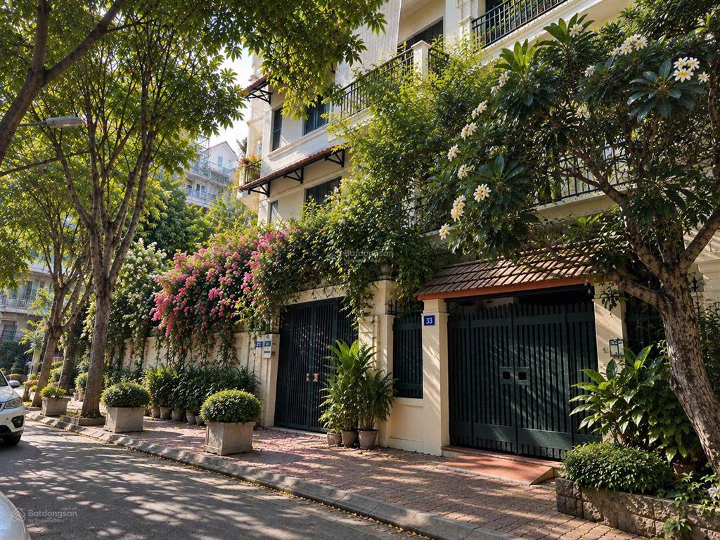 Hiếm rẻ, bán nhà phân lô vỉa hè rộng 6 tầng phố duy tân  cầu giấy 106m2  mt 8m  giá 42 tỷ