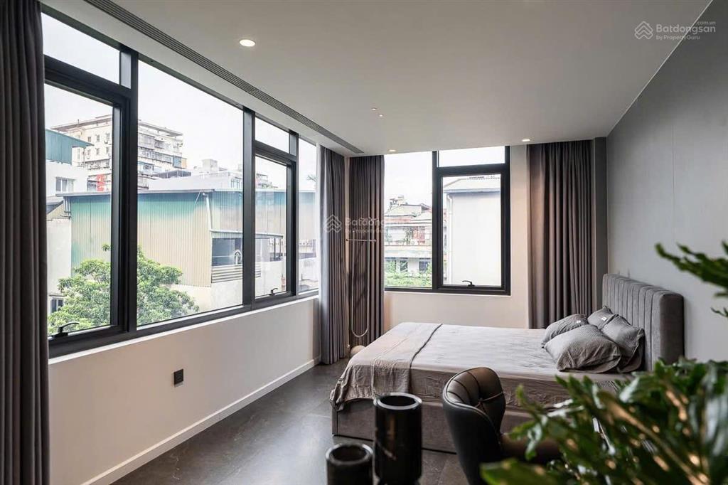 Bán gấp, tòa 8 tầng, căn hộ cao cấp  phân lô  phố hoàng cầu  75m2  tổng 13 căn hộ  48 tỷ