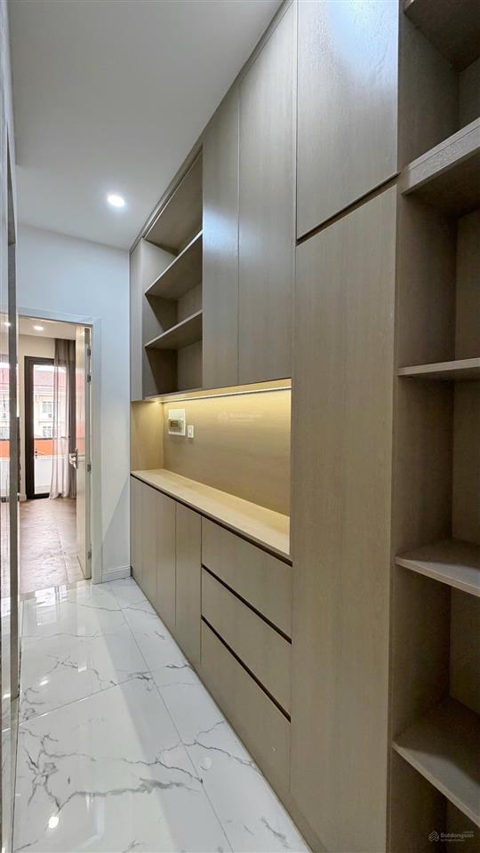 Bán nhà hẻm tại chợ tnp  lê văn việt giá 10,5 tỷ, 224m2