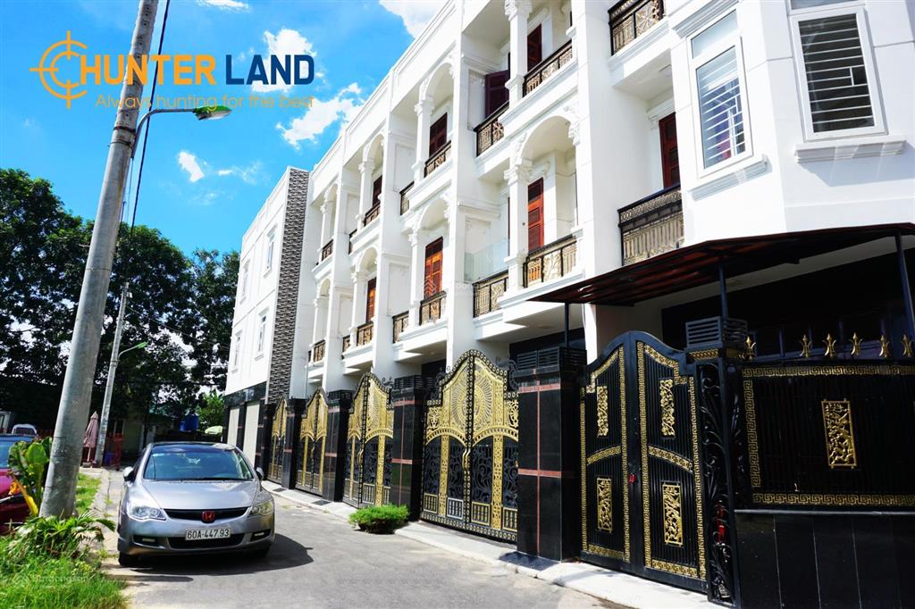 Bán nhà phố view đẹp tại hẻm 718, quốc lộ 13, 7,65 tỷ, 52 m2, pháp lý đầy đủ