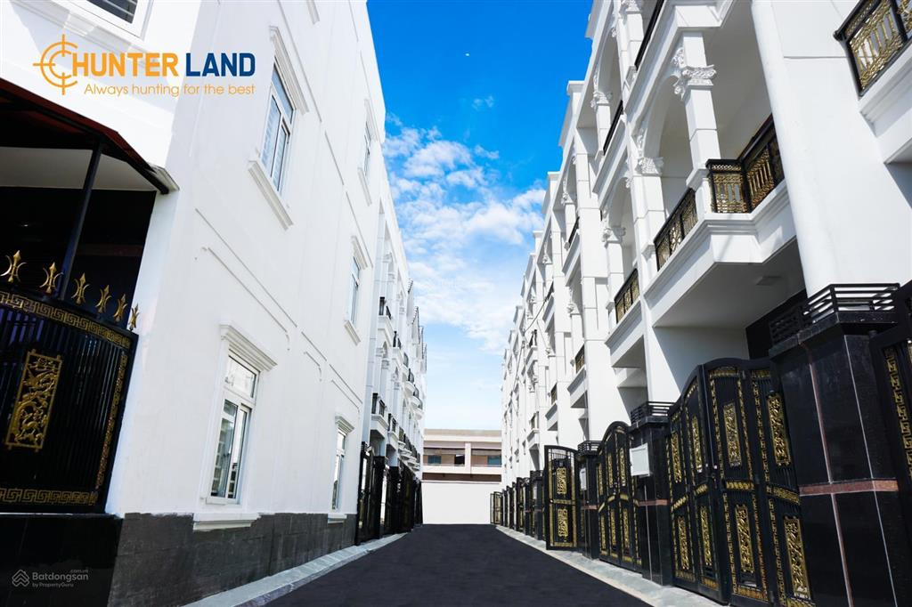 Bán nhà phố view đẹp tại hẻm 718, quốc lộ 13, 7,65 tỷ, 52 m2, pháp lý đầy đủ