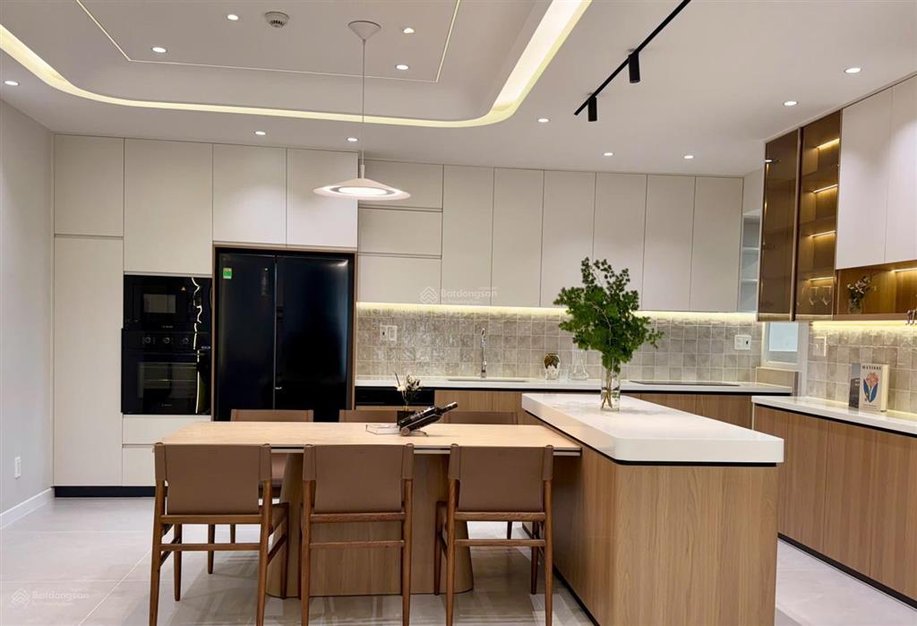 Bán căn hộ greenview, đường nguyễn lương bằng, phú mỹ hưng, p. tân mỹ, tp. hcm.