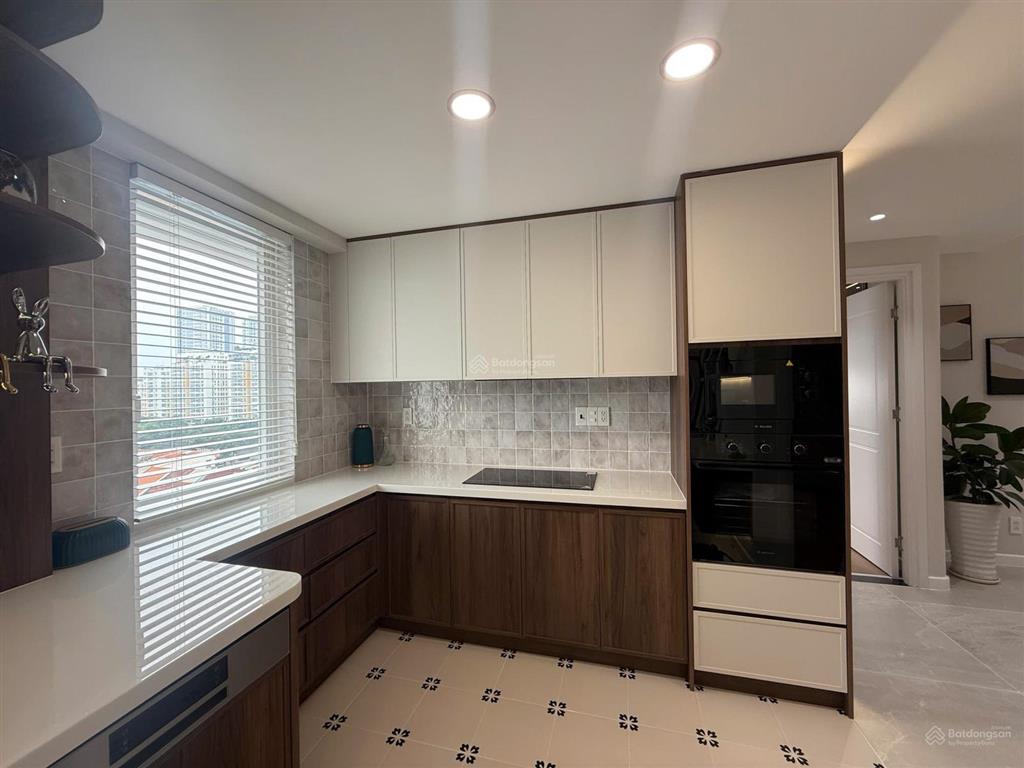 Cho thuê căn hộ mỹ khánh 2b, nguyễn đức cảnh, phú mỹ hưng, 0943 783 ***